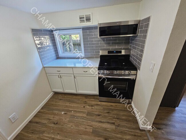 8104 McGee St Unidad 1