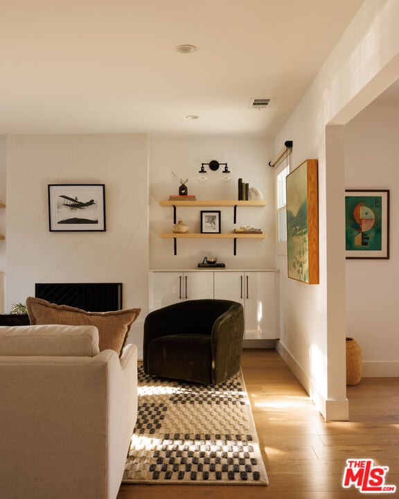Photo - 122 N Wilton Pl