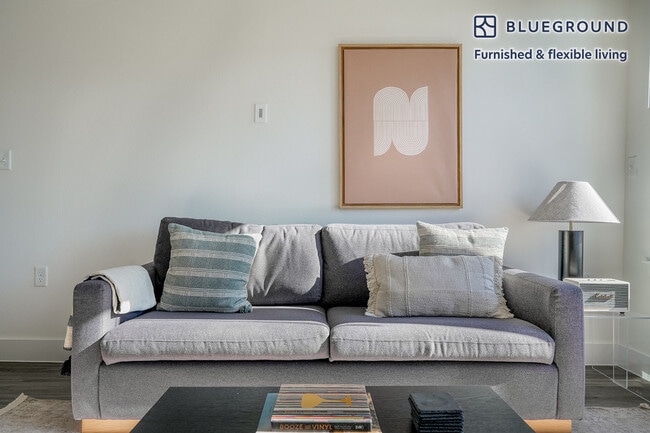 Photo - 212 W Highland Mall Blvd Apartamento Unidad FL4-ID200