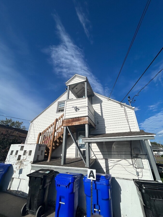 Photo - 710 Haines Ave