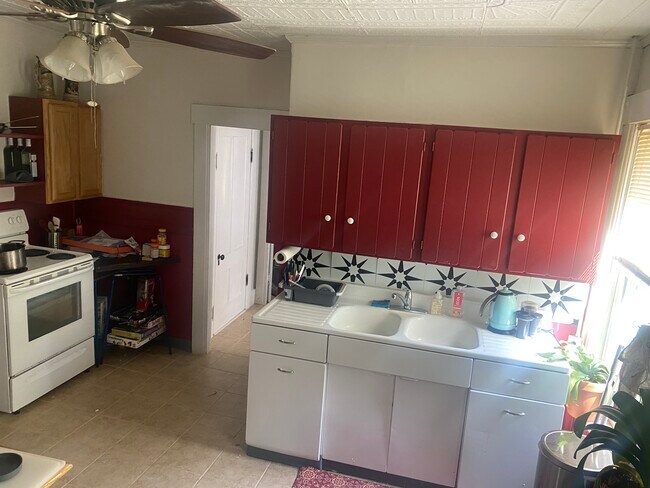 Photo - 9 Pleasant St