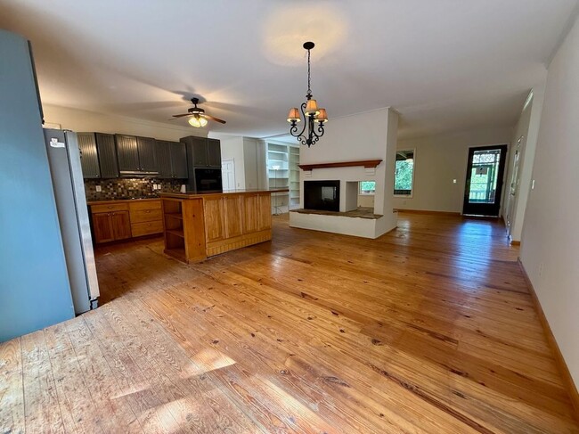 Photo - 181 Brier Rose Ln