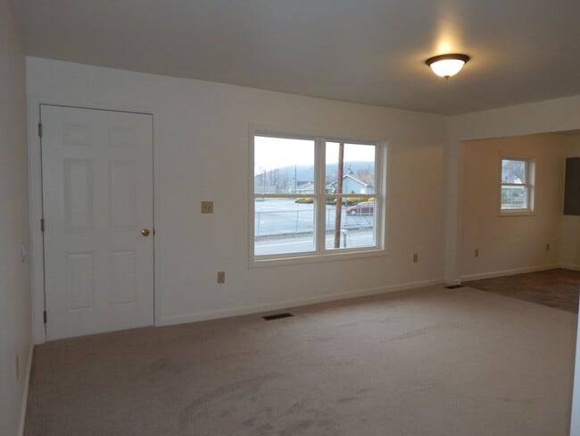 Photo - 274 Forge Rd