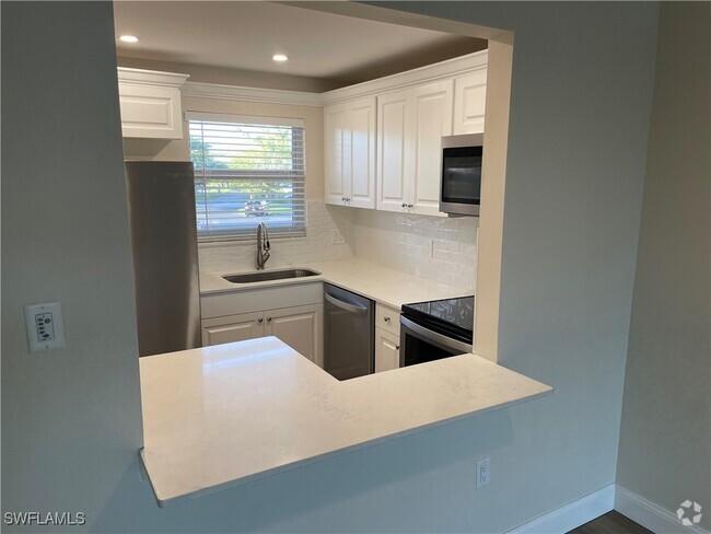 Building Photo - 190 Turtle Lake Ct Unit 208 Rental
