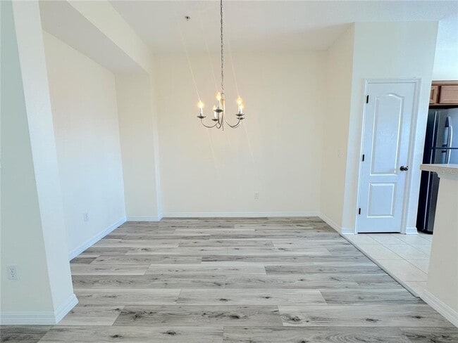 Photo - 1390 Grantham Dr