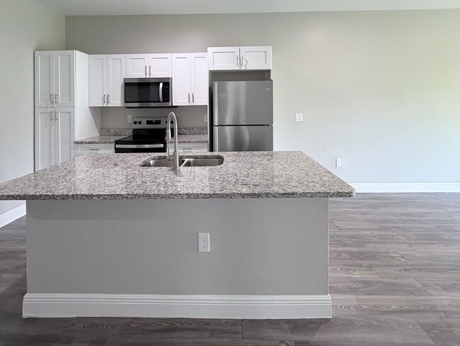 Photo - Like New 2 Bedroom 2 Bath 1 Car Garage Duplex in Lehigh!