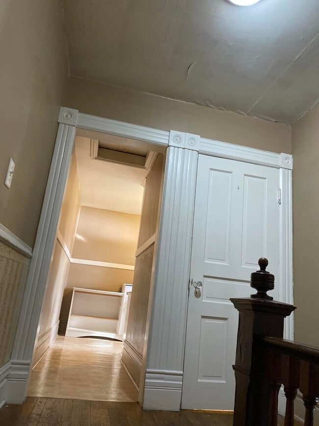 Photo - 220 N Dexter St Unit 220.5