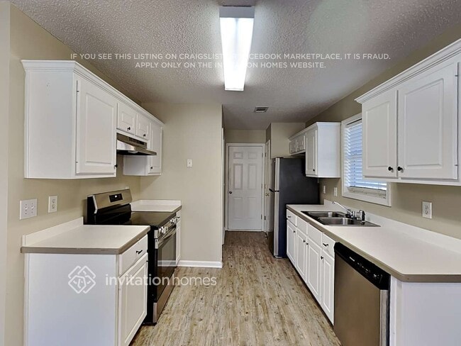 Photo - 1606 Madison Dr