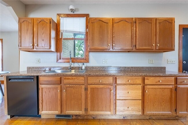 Photo - 244 Quitman St Unidad A