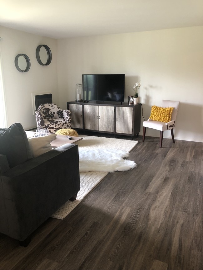 Cedar Ridge Apartments For Rent in Richton Park, IL