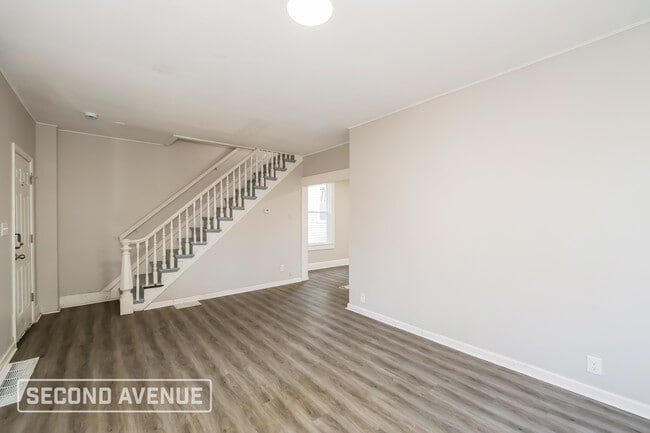 Photo - 4833 Greenwood Terrace