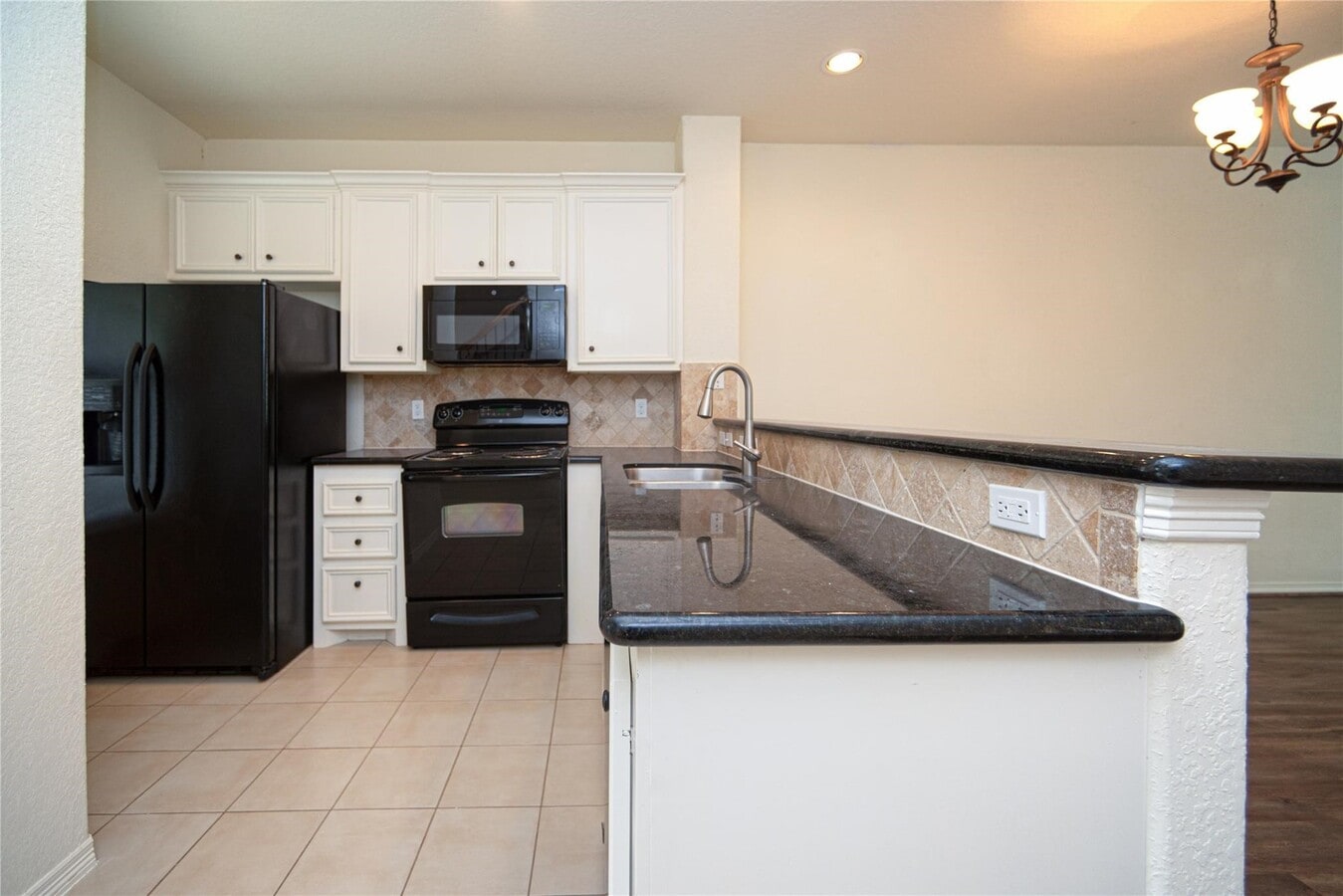 Photo - 1426 April Villas Unit A