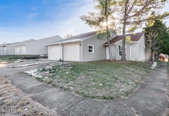 Photo - 530 Independence Ct