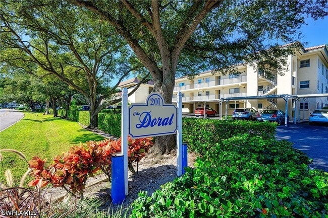Building Photo - 201 Quail Forest Blvd Unit 103