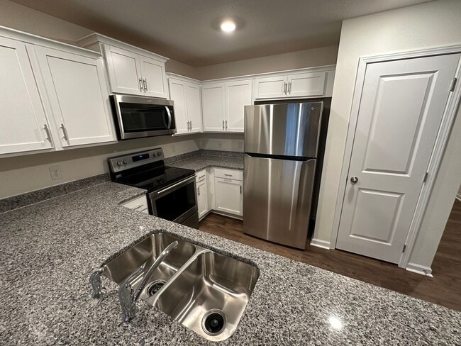 Photo - 3 Bedroom / 2.5 Bath Townhome Kingsport, TN