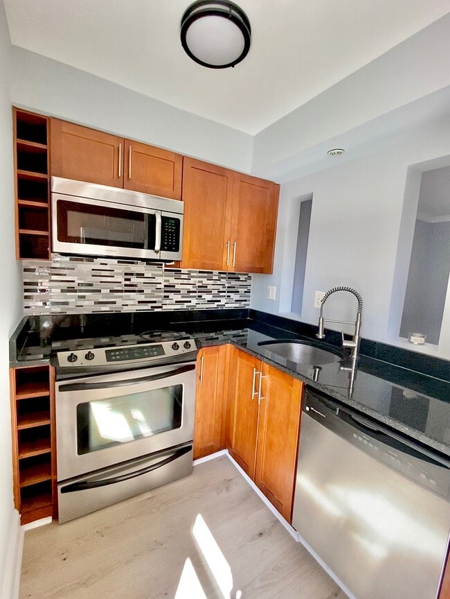 Photo - 1367 K St SE Unidad 102