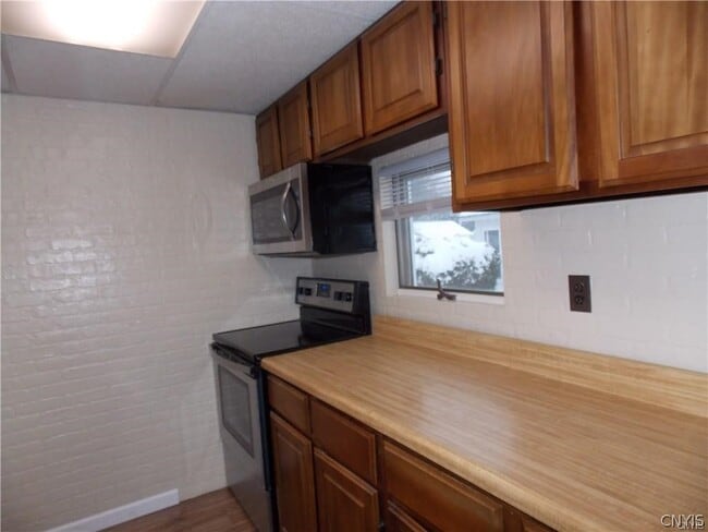 Photo - 37 Wilna Ave