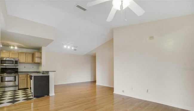 Photo - 7524 Seurat St