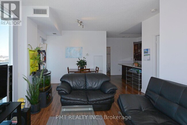 Photo - 260 Sackville St Unit 1203