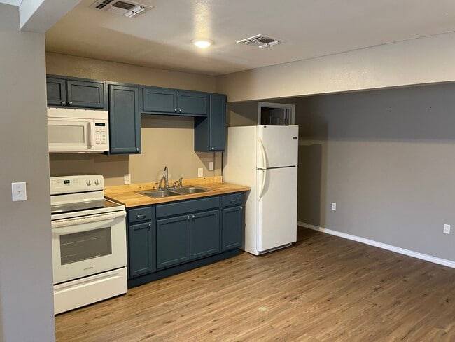 Photo - 909 Howard St