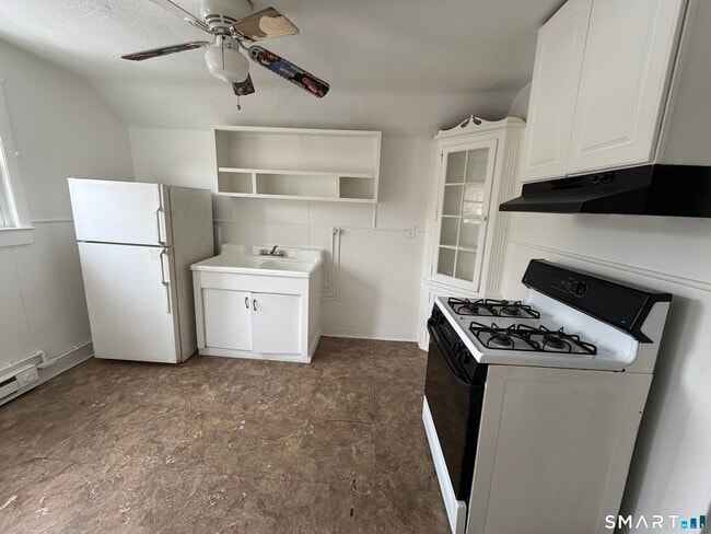 Photo - 571 Baldwin St