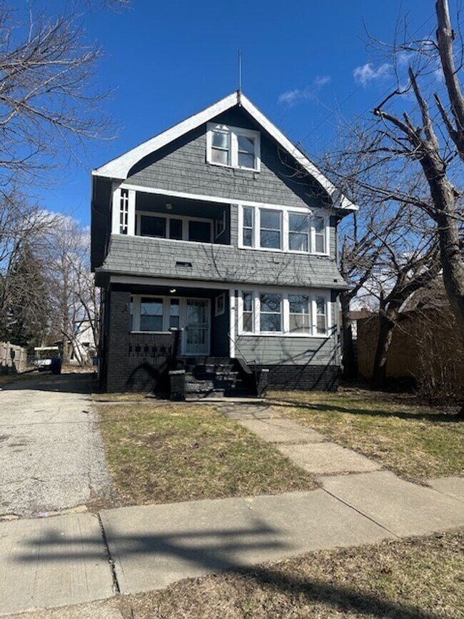 Building Photo - E 177TH Unit Down  1