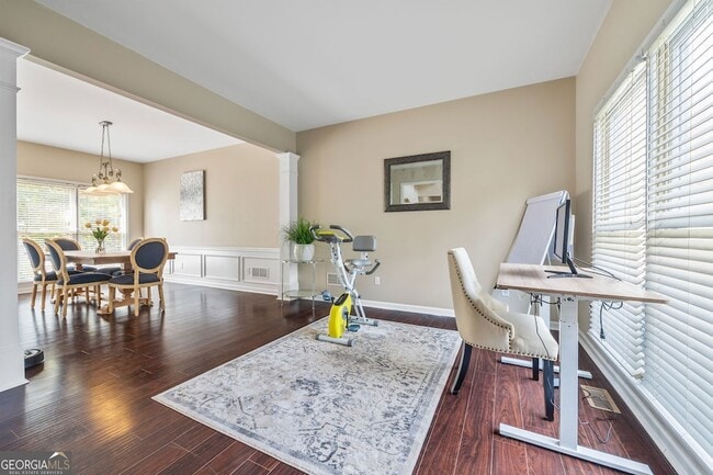 Photo - 3618 Petherton Wy NW