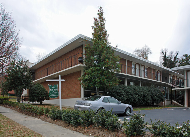 The Inn at Greensboro - The Inn at Greensboro Apartments