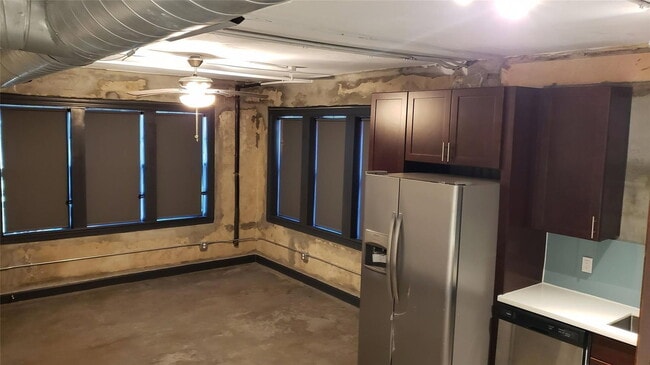 Photo - 6825 Avenue C Unidad C