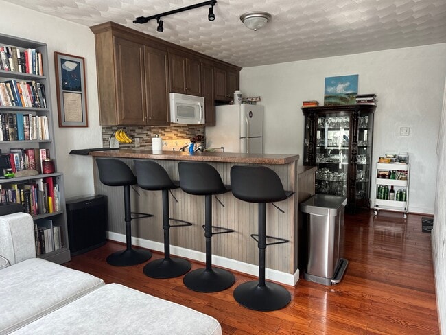 Photo - 1300 Baltic Ave Townhome