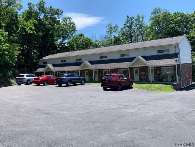 Photo - 1915 Young St