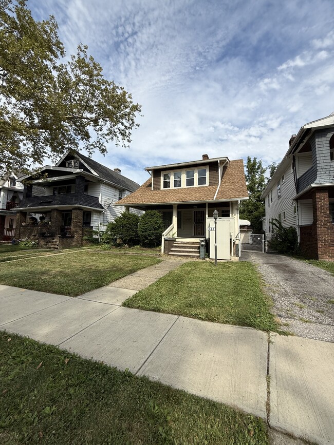 Building Photo - 461 E 147th St Rental