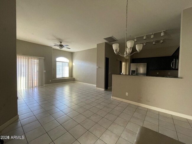 2150 W Alameda Rd