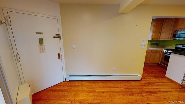Photo - 67-27 Exeter St Unit 2