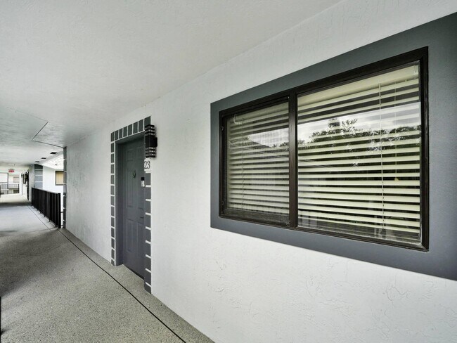 Photo - 15011 Ashland Cir Unit 23