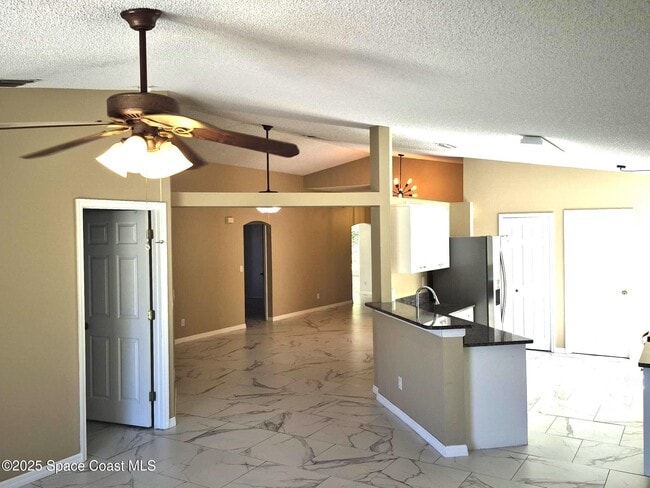 Photo - 2365 Bayhill Dr
