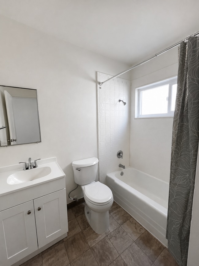 Photo - 1314 Edgewood Way
