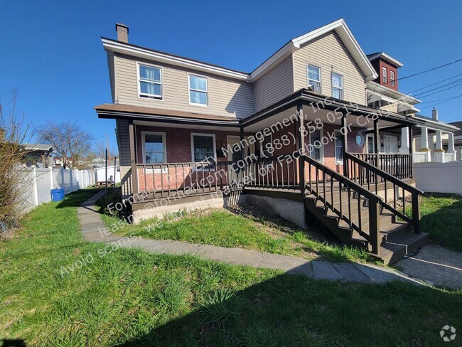 Building Photo - 1213 Blair Ave Unit 2 Rental