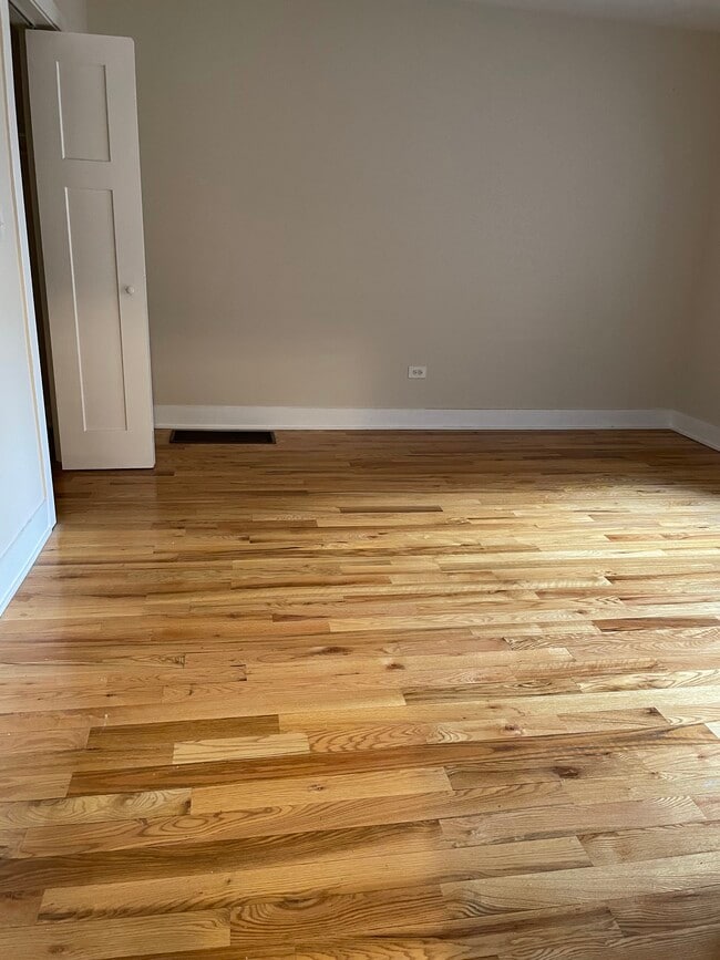 Photo - 1133 Oak Ave