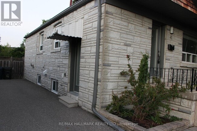 Photo - 41 Treeview Dr
