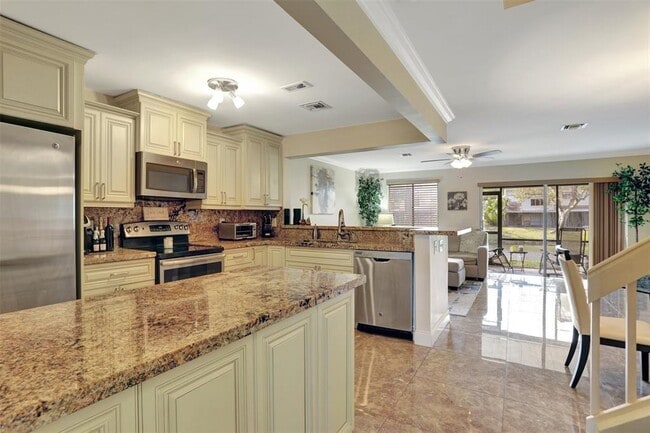 Photo - 1975 Discovery Cir E