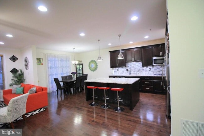 Photo - 4 Stonehaven Cir