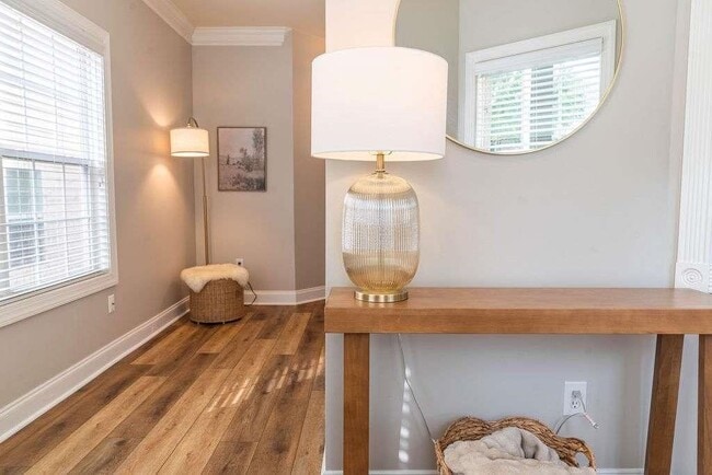 Photo - 2046 Barberry Dr