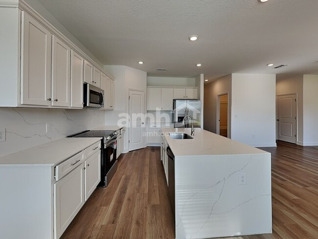 Photo - 3205 Barber Ave