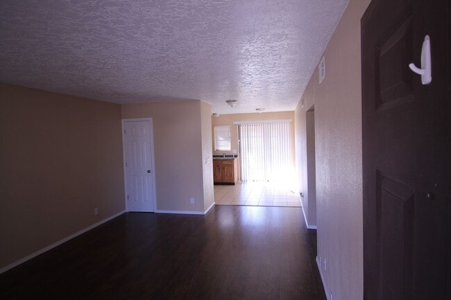 Photo - 1004 Mockingbird Ln Unidad 1