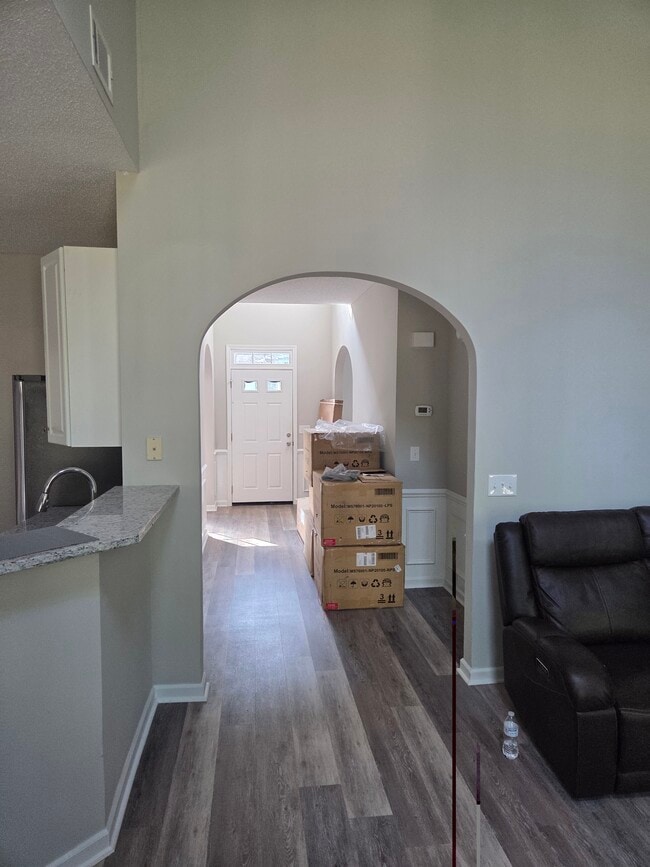 203 Magnolia Bluff Dr