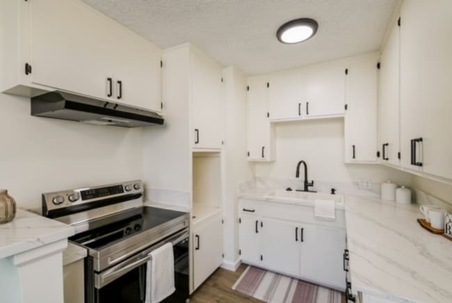 Photo - 59 Esperanza Ave Unidad D