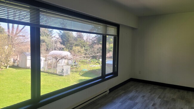 Photo - 1840 Grandview Dr