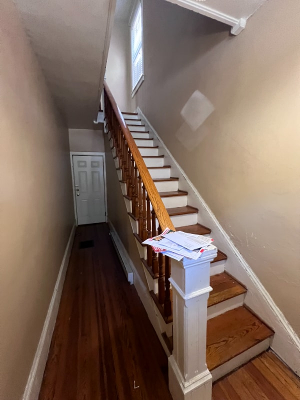 Photo - 407 W Race St