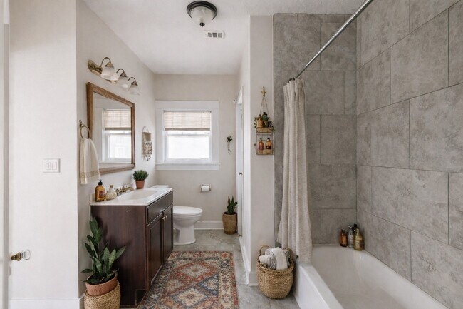 Photo - 608 Avondale St